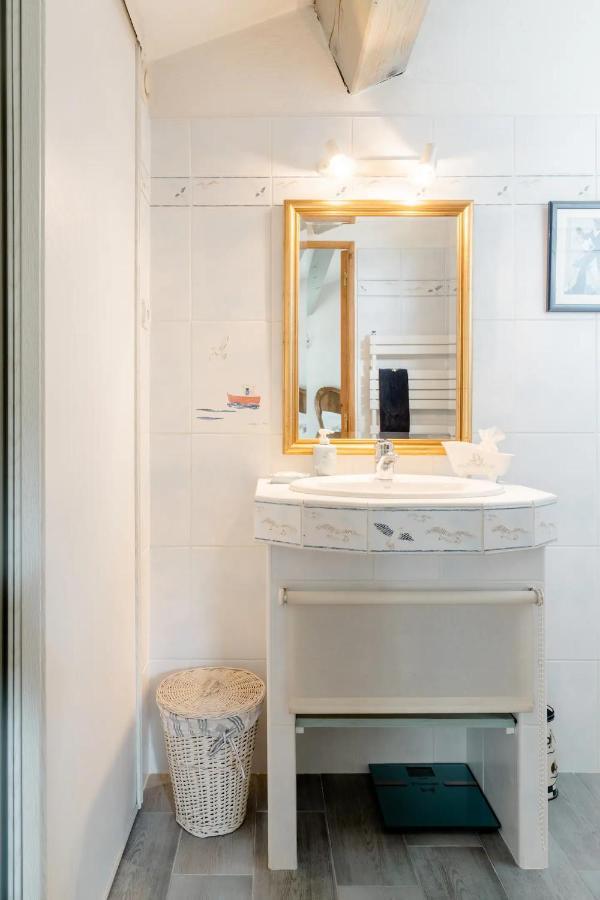 Agreable Chambre D'Hotes Avec Piscine Bed & Breakfast Le Beausset Exterior foto