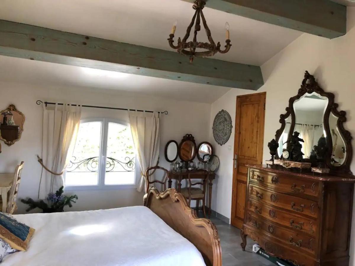 Agreable Chambre D'Hotes Avec Piscine Bed & Breakfast Le Beausset Exterior foto